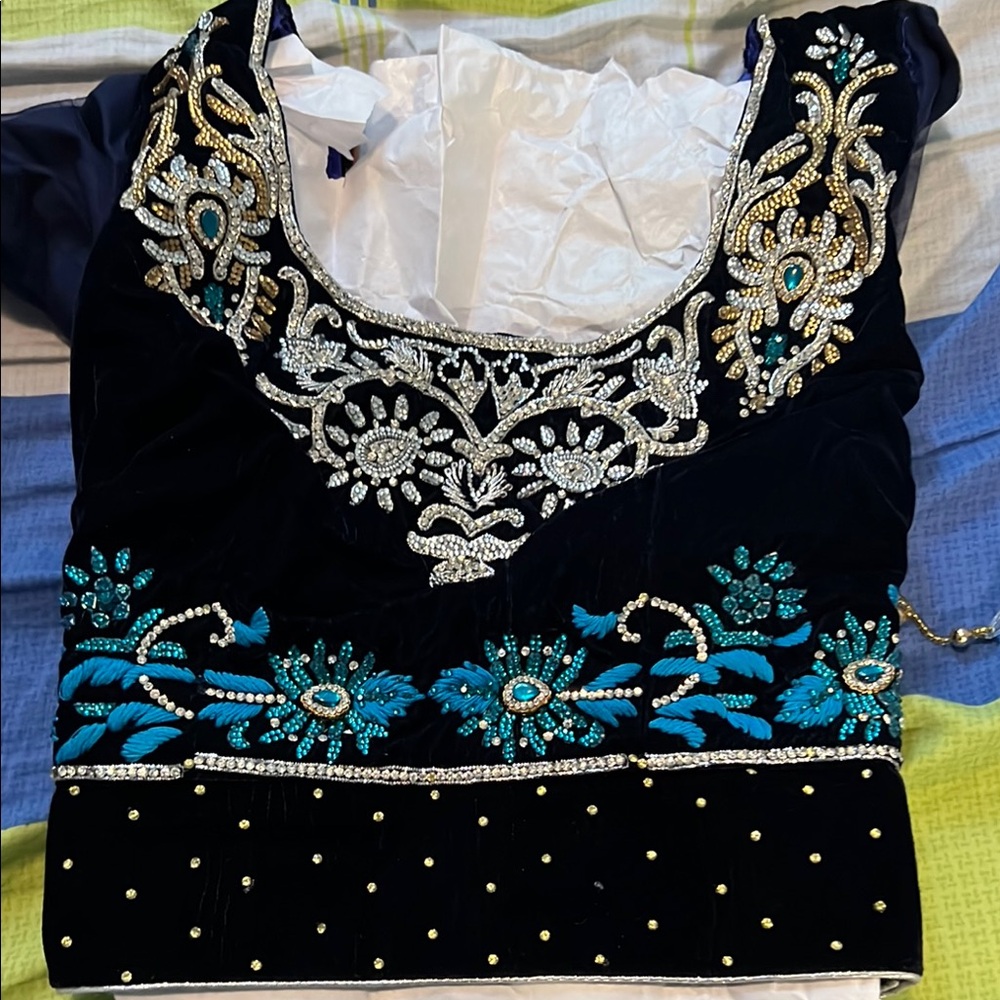 Designer Women saree Size M